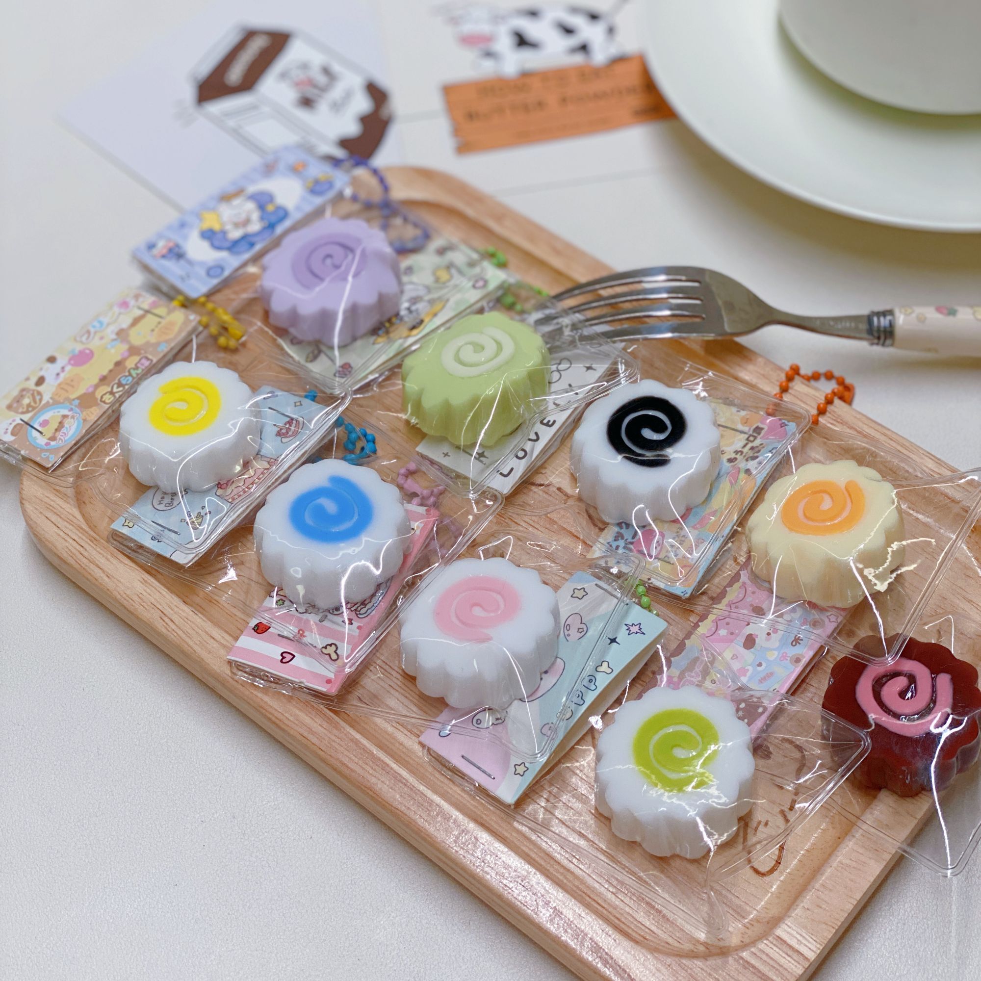 鱼饼解压捏捏乐食品级制作硅胶慢回弹潮玩玩具挂件【全店满29包邮】