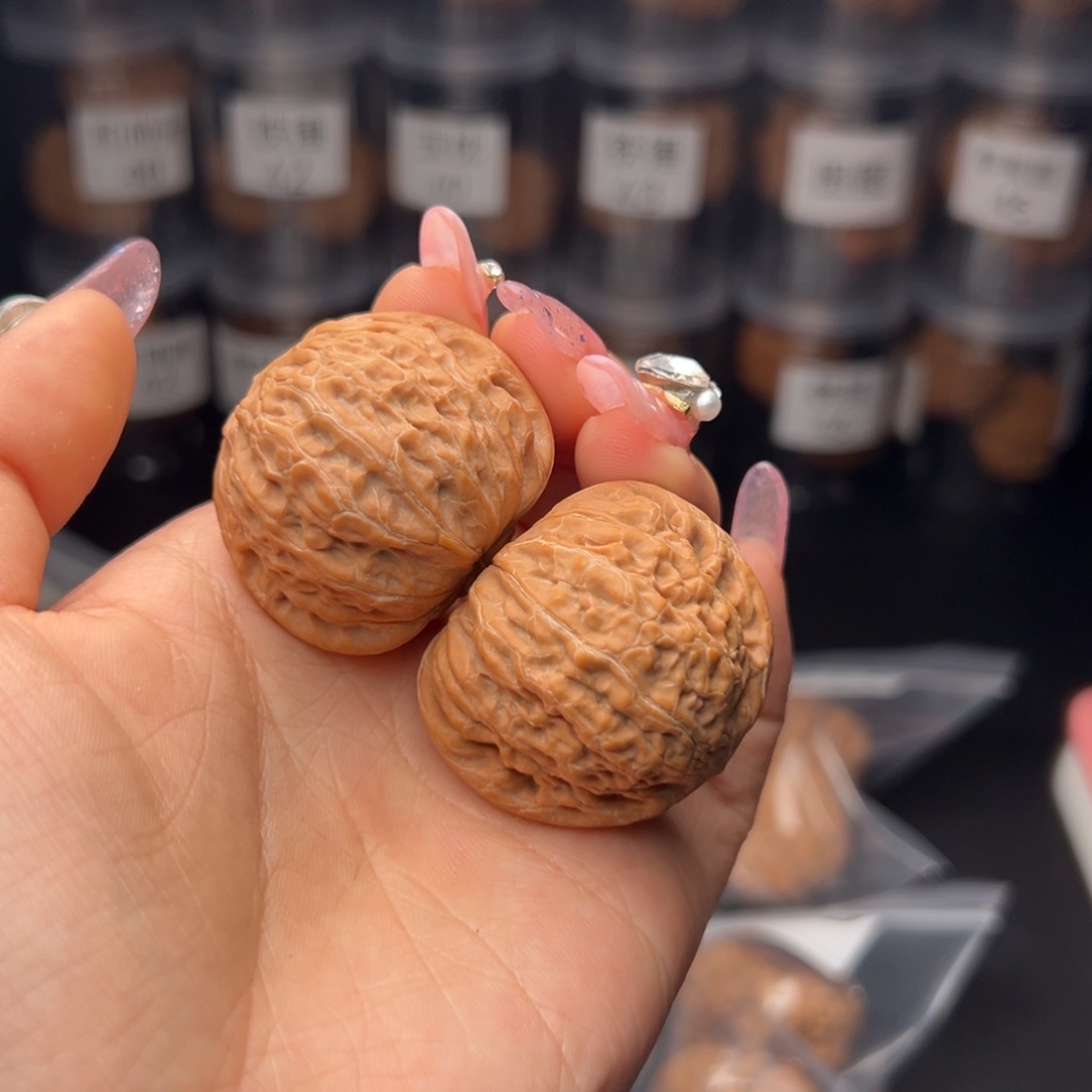 文玩核桃吊坠?****z铁锤