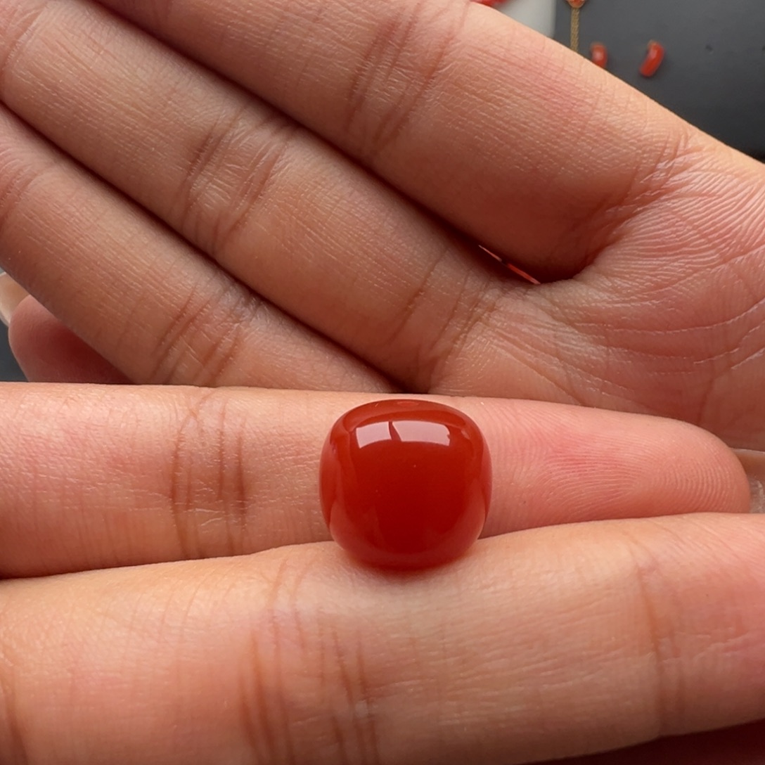 赫***✧南红玛瑙未镶嵌老型122.7x11.4
