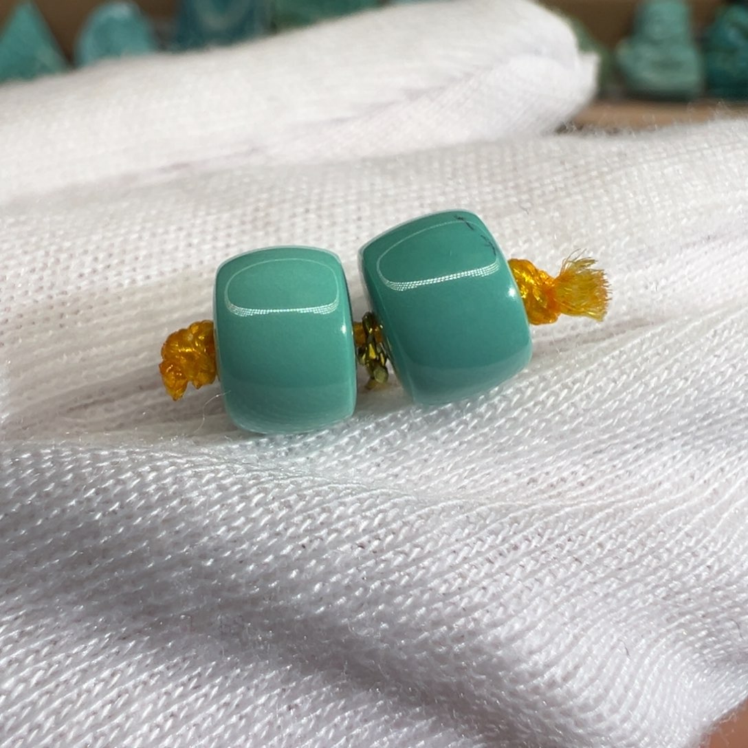 绿松石配饰未镶嵌