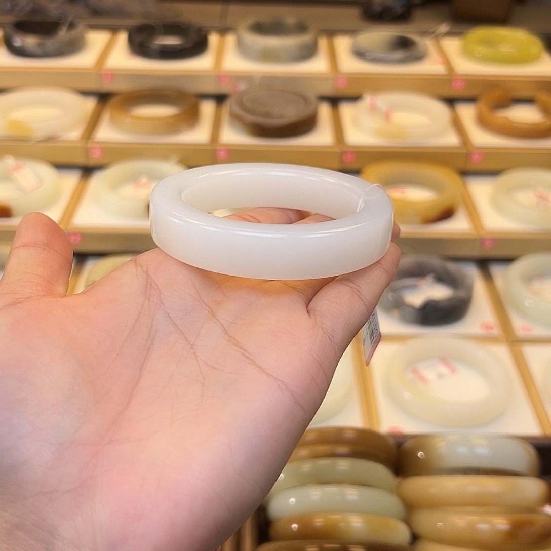 和田玉未镶嵌手镯13