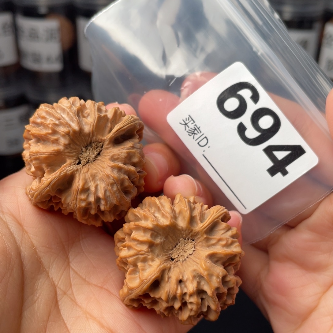 文玩核桃把件39龙门涧