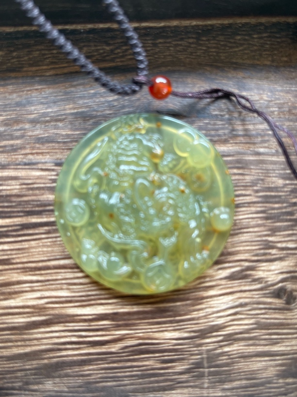 岫玉貔貅吊坠挂件