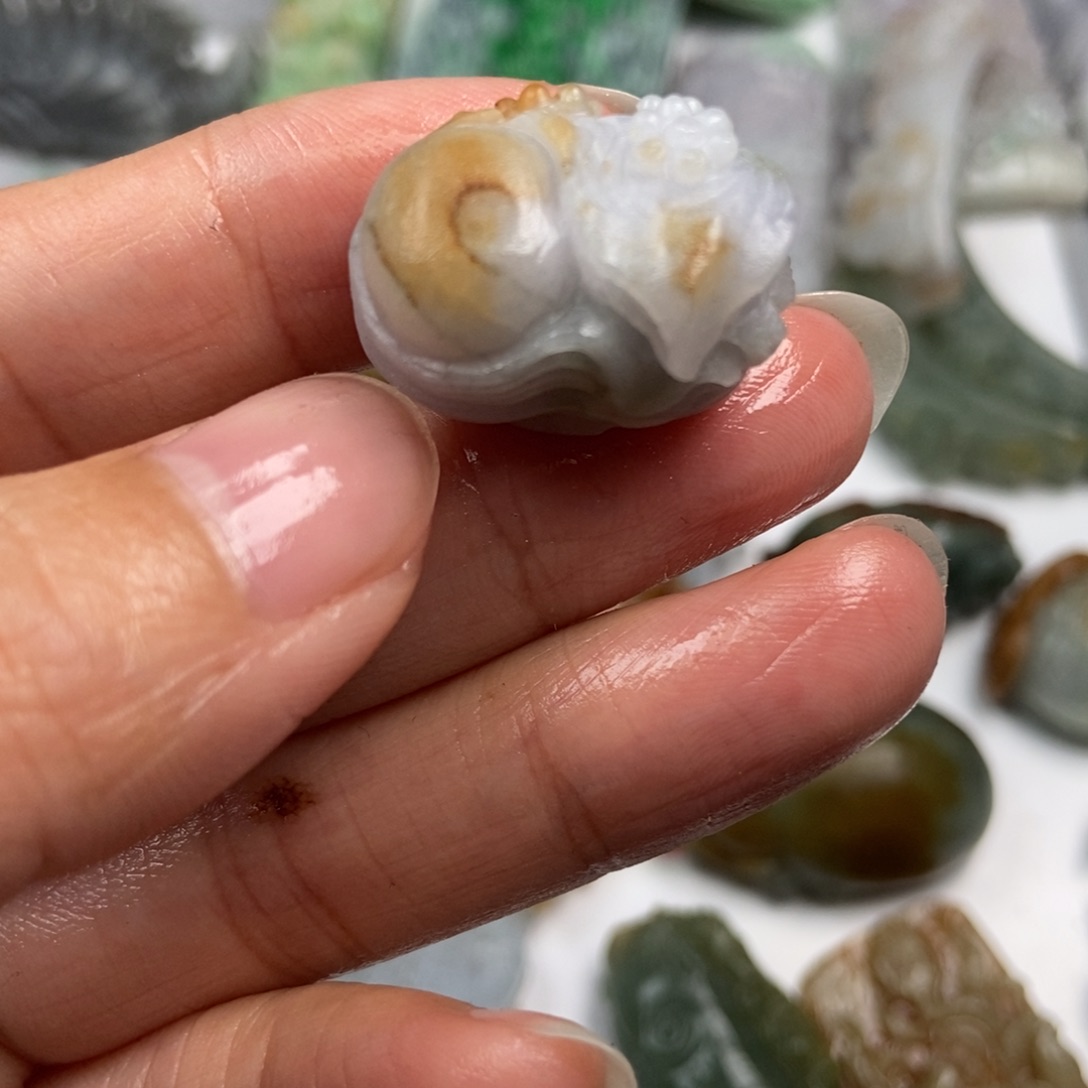 定制翡翠未镶嵌翡翠