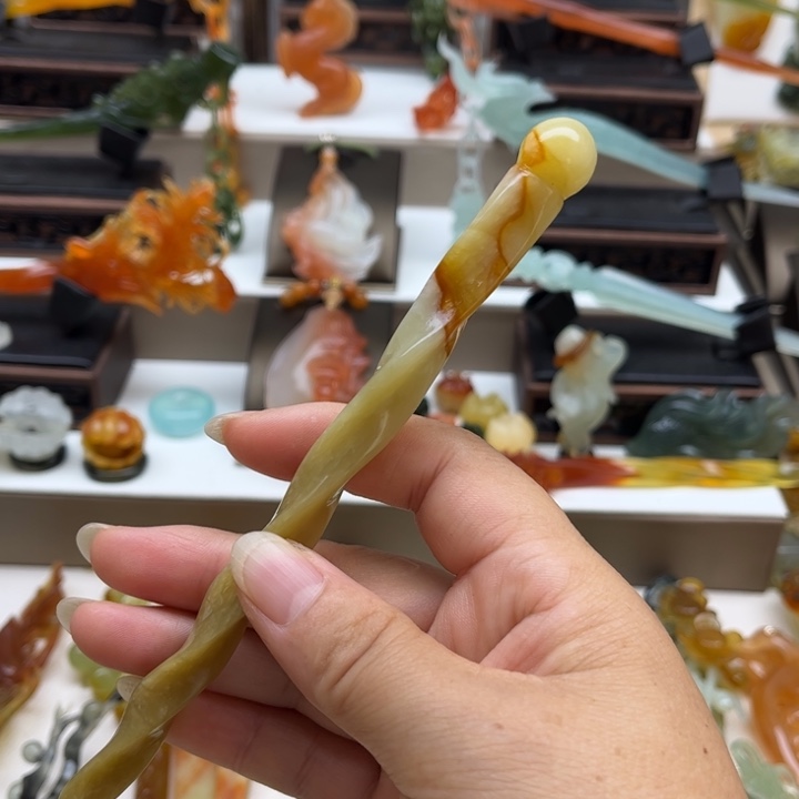 蛇纹石玉未镶嵌岫玉发簪