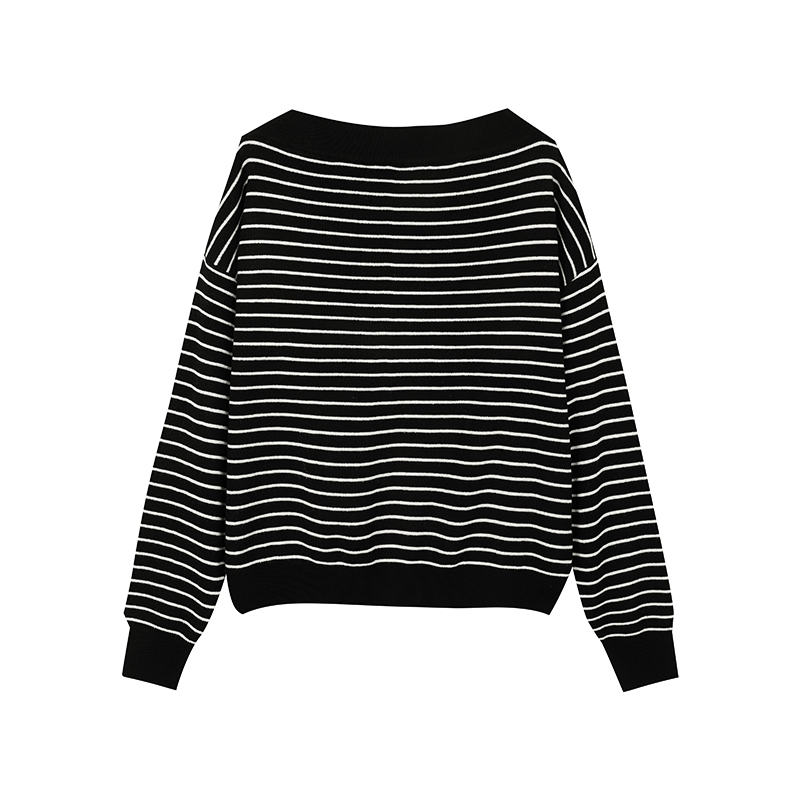 【达人专属】休闲条纹针织衫W9599