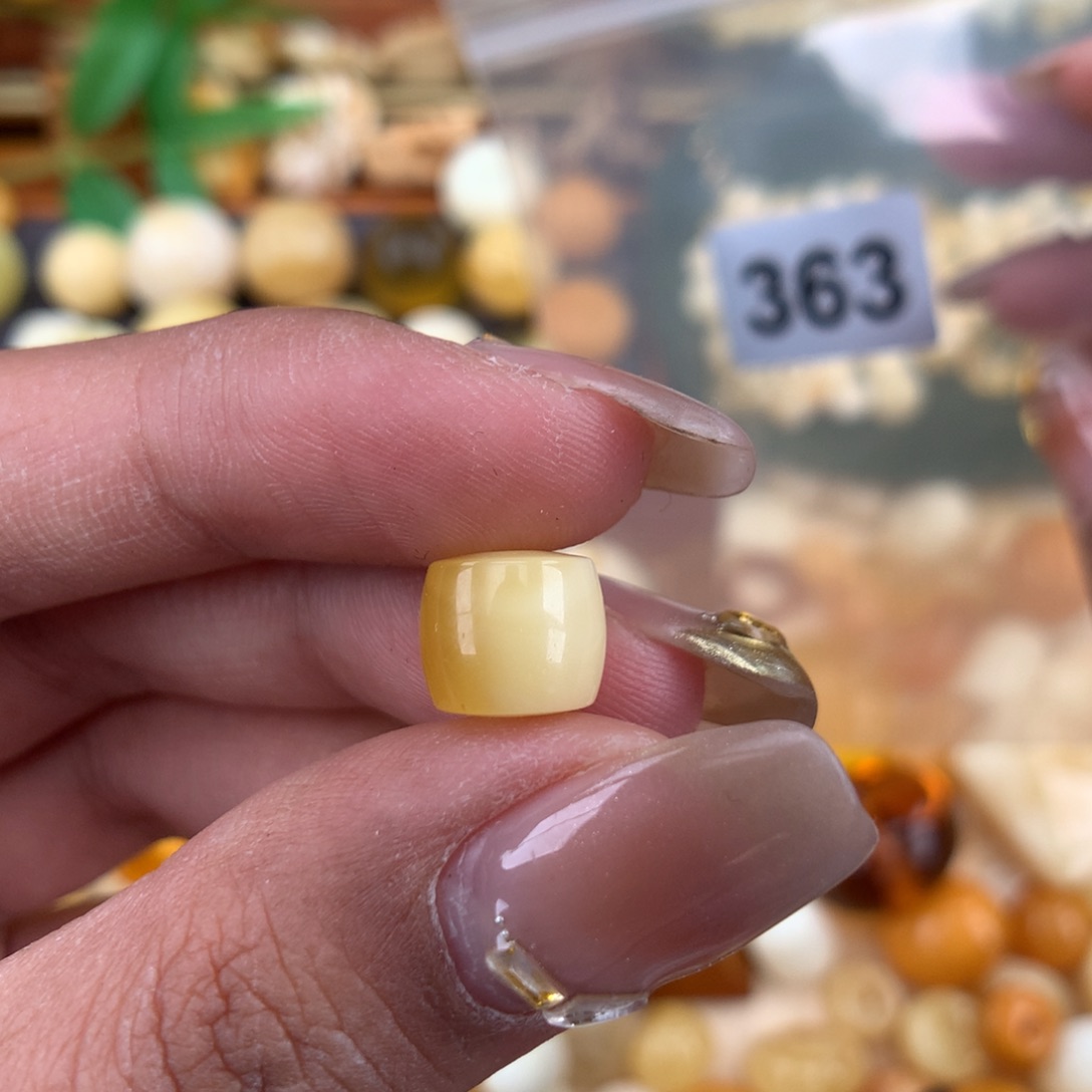 琥珀珠宝奇石未镶嵌9.2