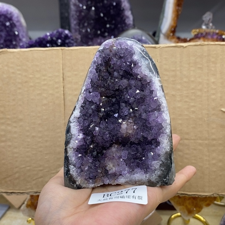 大型摆件（非配饰）紫晶未镶嵌