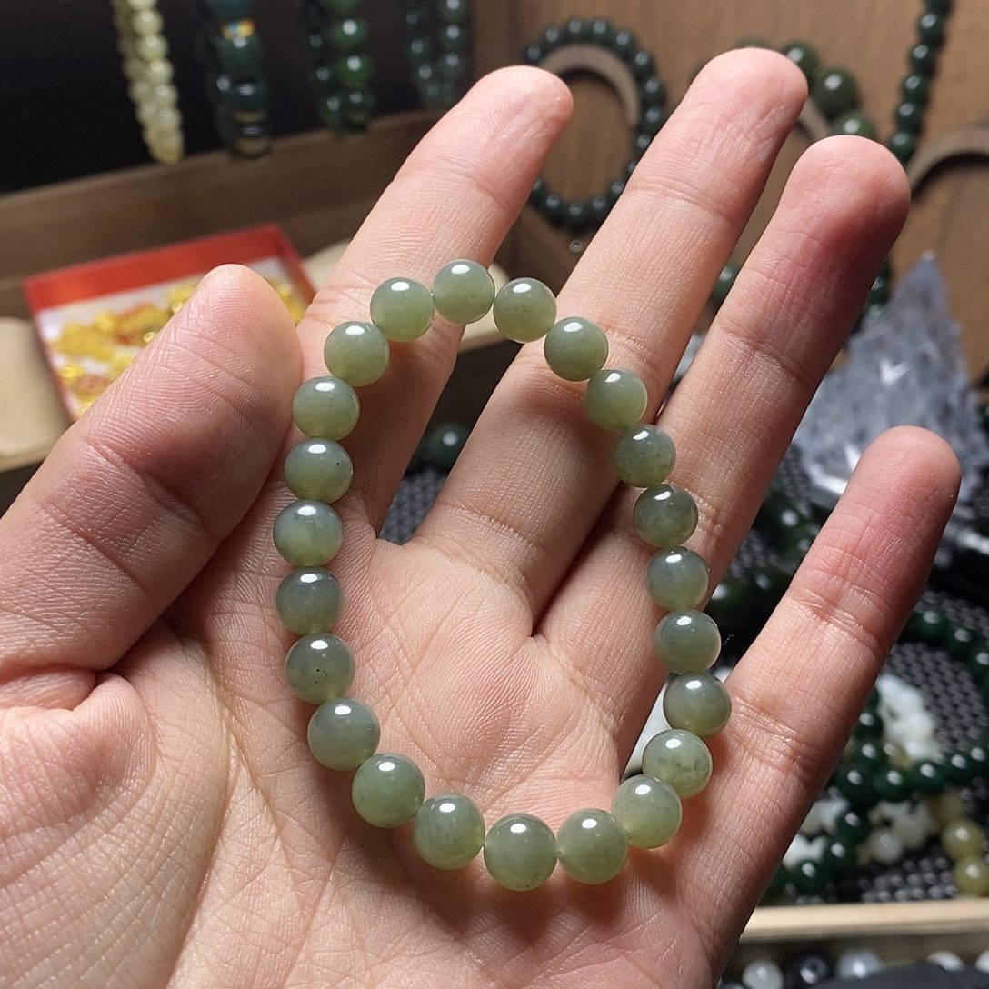 和田玉未镶嵌手串11