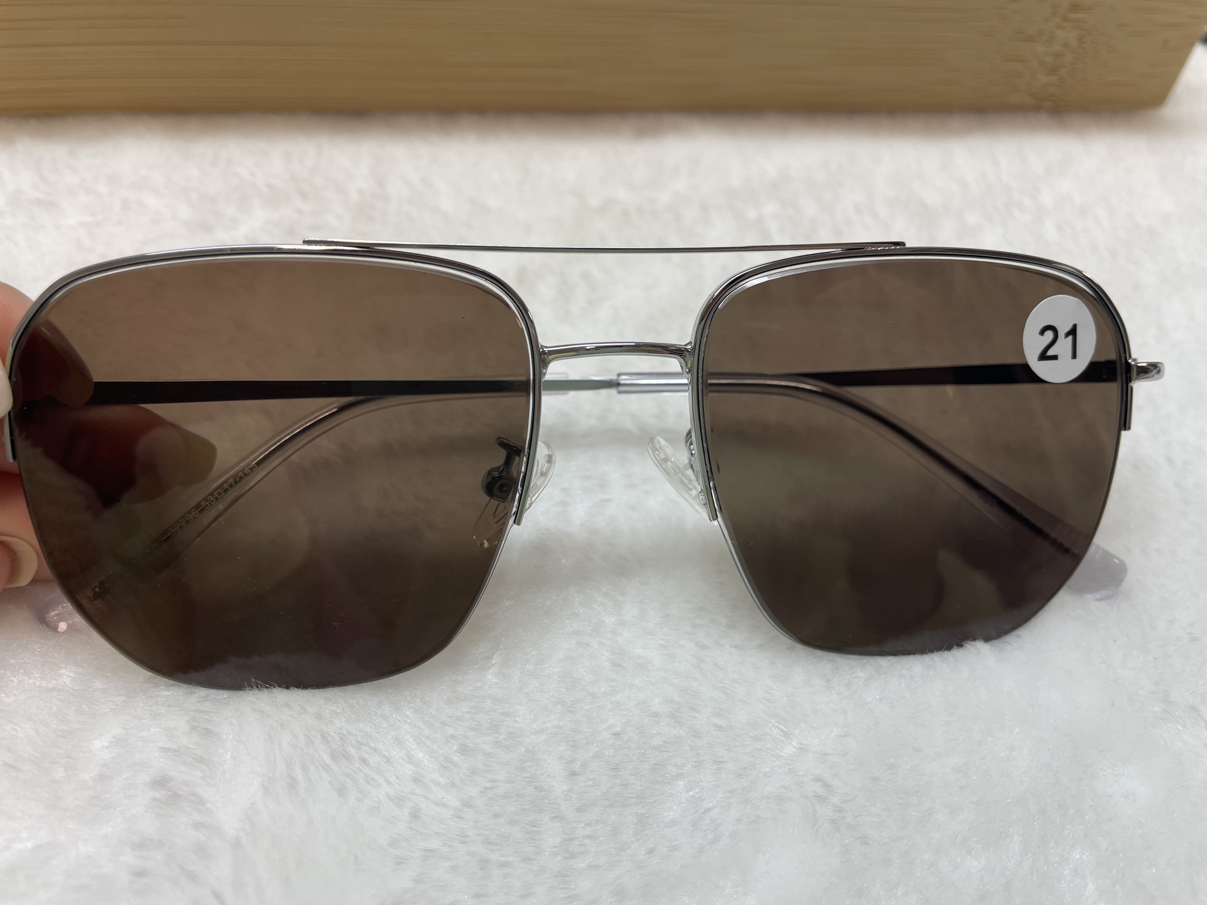 21.加宽加大双梁男士茶色蛤蟆镜大脸显瘦休闲天然水晶眼镜