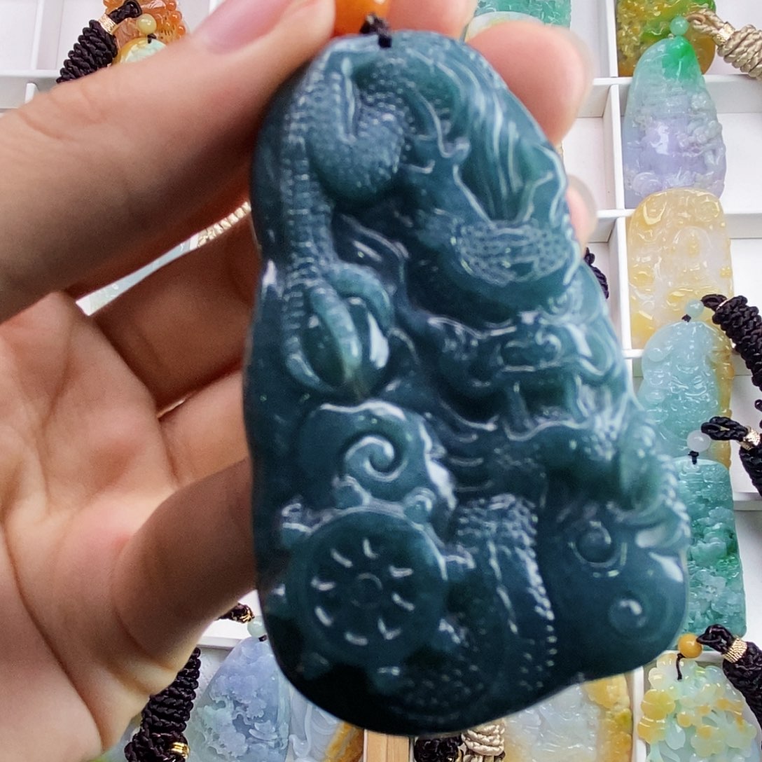 颈饰未镶嵌翡翠翡翠