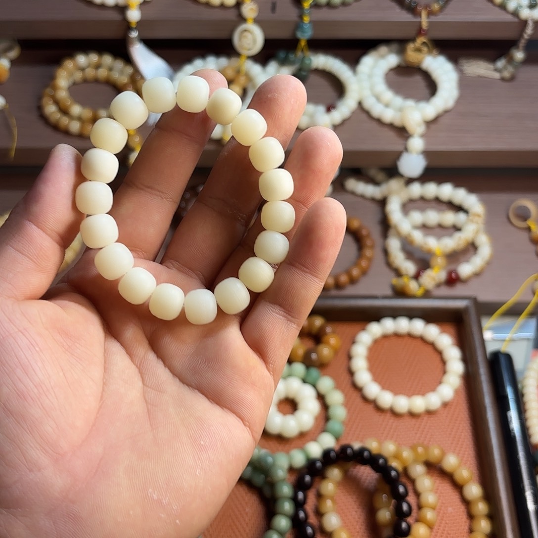 微***：吊坠菩提根/象牙果