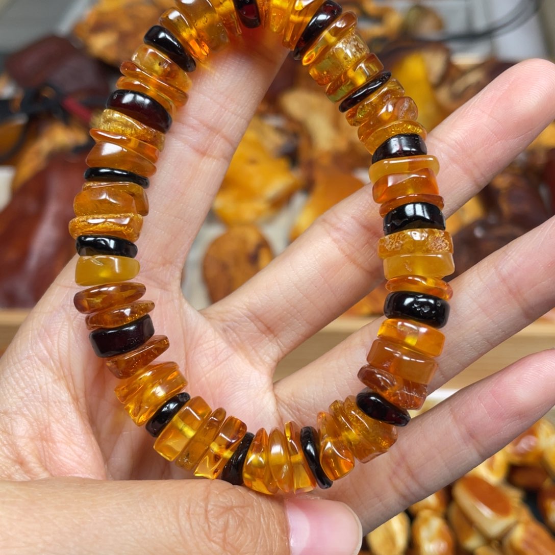 琥珀珠宝奇石未镶嵌