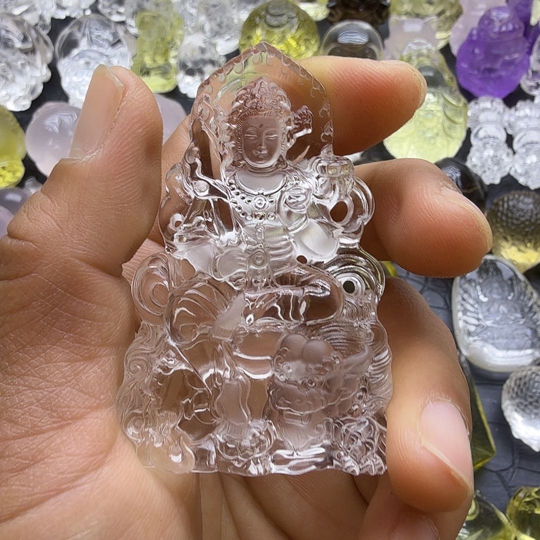 颈饰水晶未镶嵌吊坠