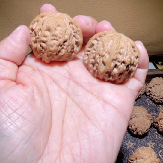 文玩核桃吊坠王**儿37磨盘