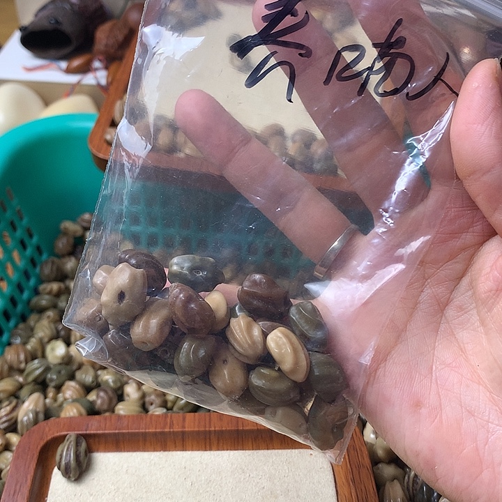 养***人吊坠千眼菩提龙脊