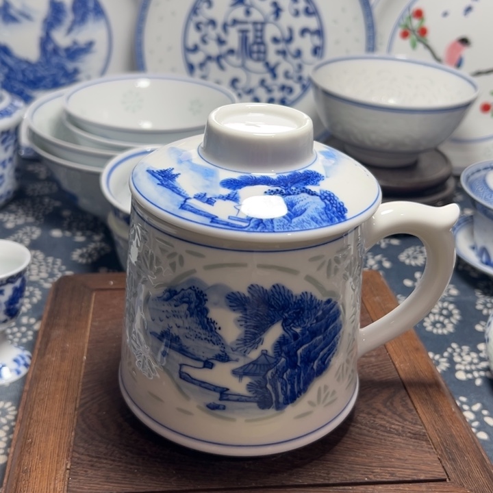 陶瓷手绘山水办公杯500毫升