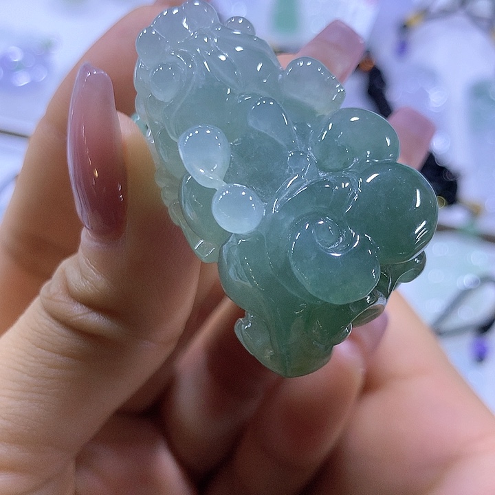 翡翠颈饰未镶嵌天然翡翠A货吊坠