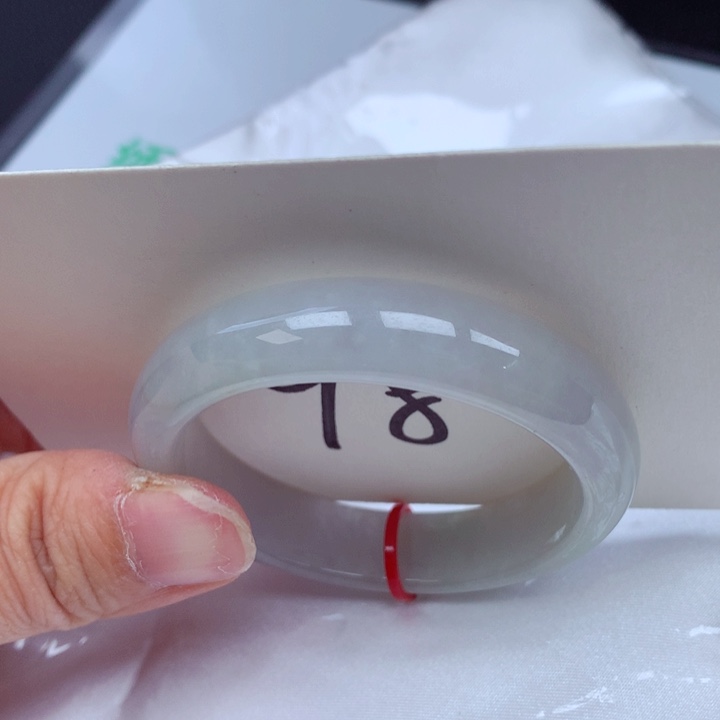 翡翠手镯（贵妃镯）未镶嵌翡翠