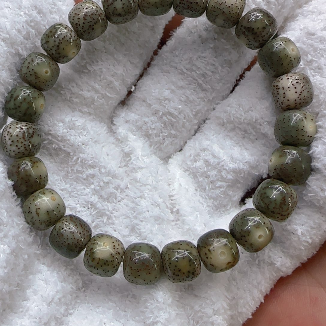 星月菩提手串24殿堂绿星月菩提1.0桶单圈