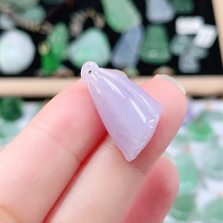 翡翠未镶嵌颈饰吊坠