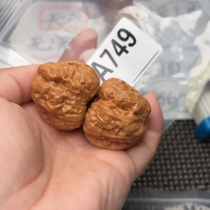 文玩核桃把件核桃蛤蟆头37