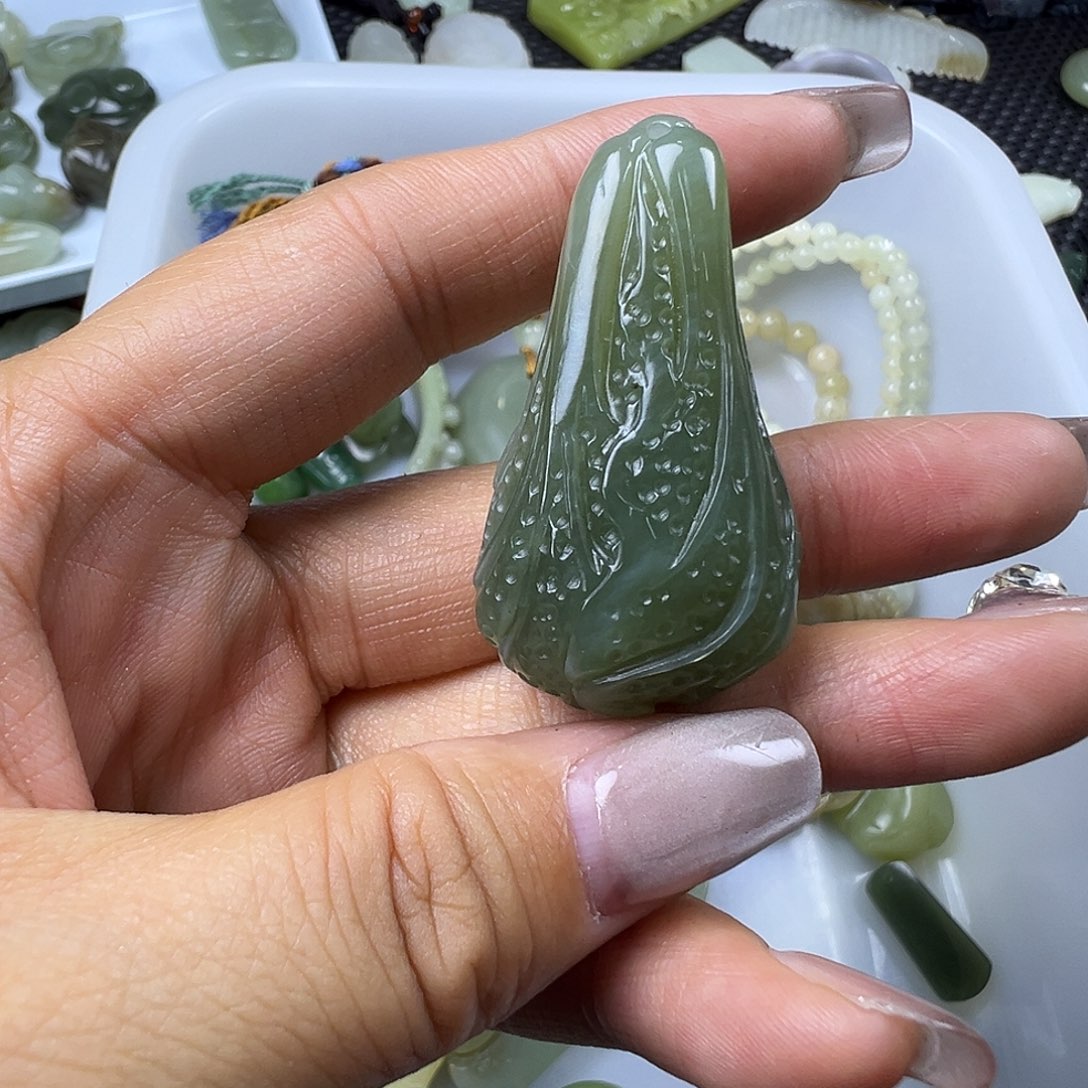 和田玉未镶嵌吊坠(不含链)