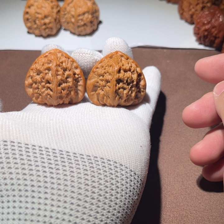 呸***呸精品三角白39尺寸