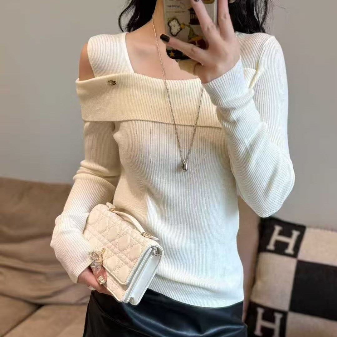 628美肩针织打底衫
