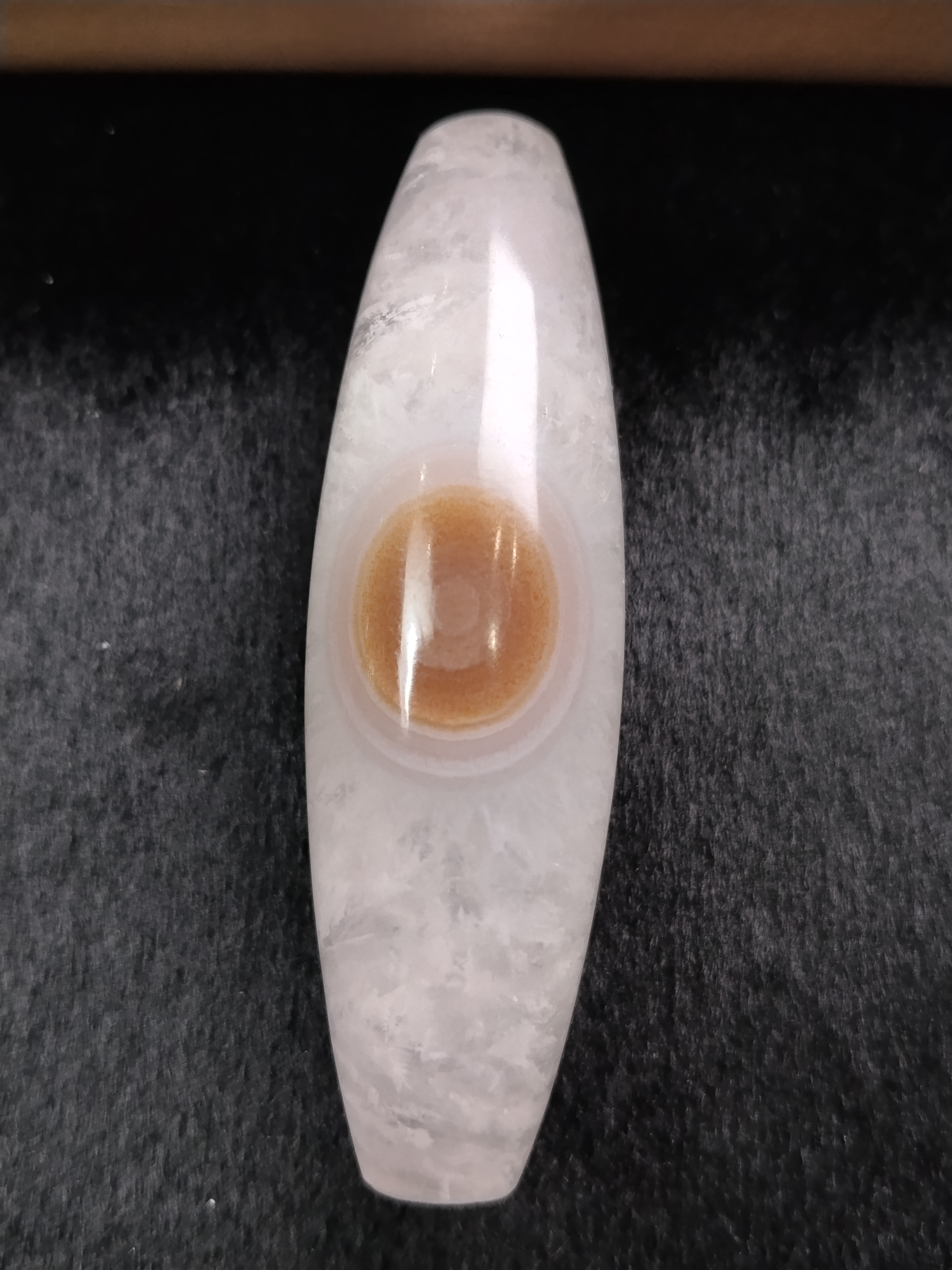 天然玛瑙眼珠象形