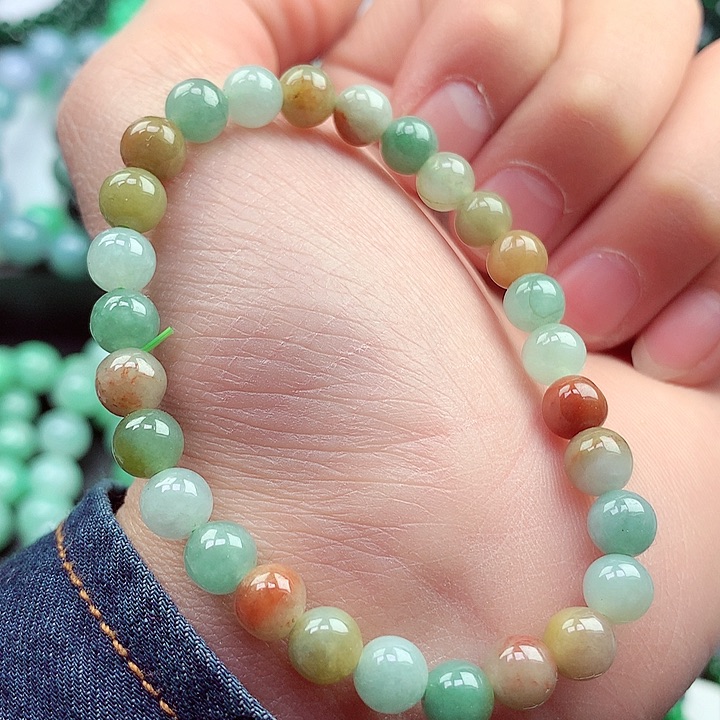 翡翠颈饰未镶嵌手串