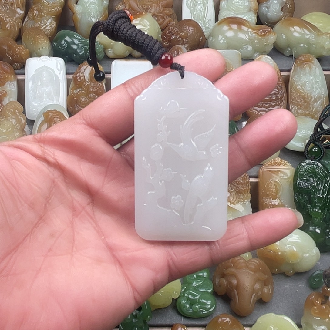 和田玉未镶嵌颈饰