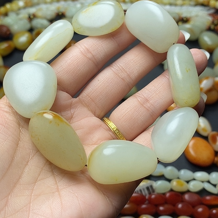 虎***大手链未镶嵌和田玉