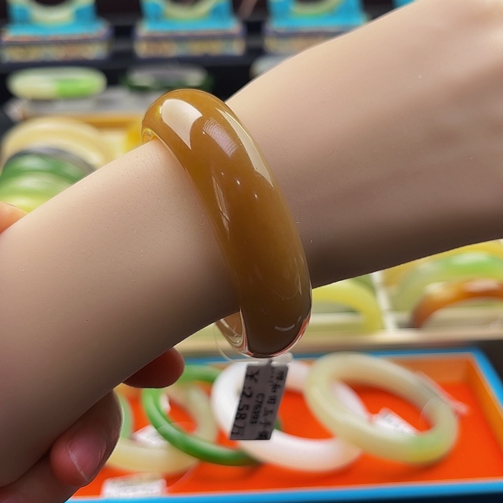 未镶嵌手镯和田玉满糖54.1