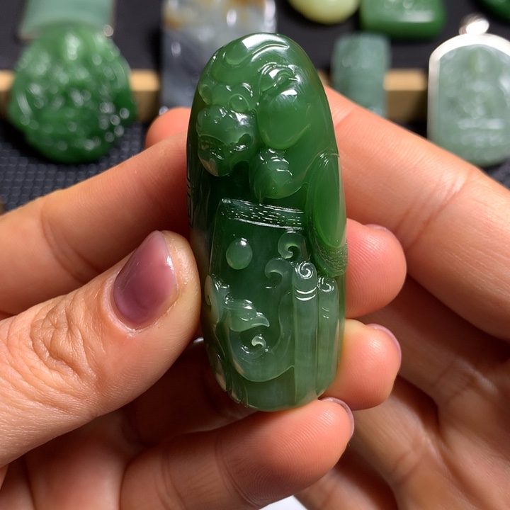 和田玉未镶嵌颈饰