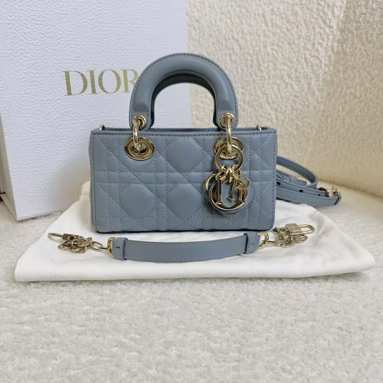 99新 DIOR/迪奥 壹臻/雾霾蓝d-joy横版mini戴妃包 47824190