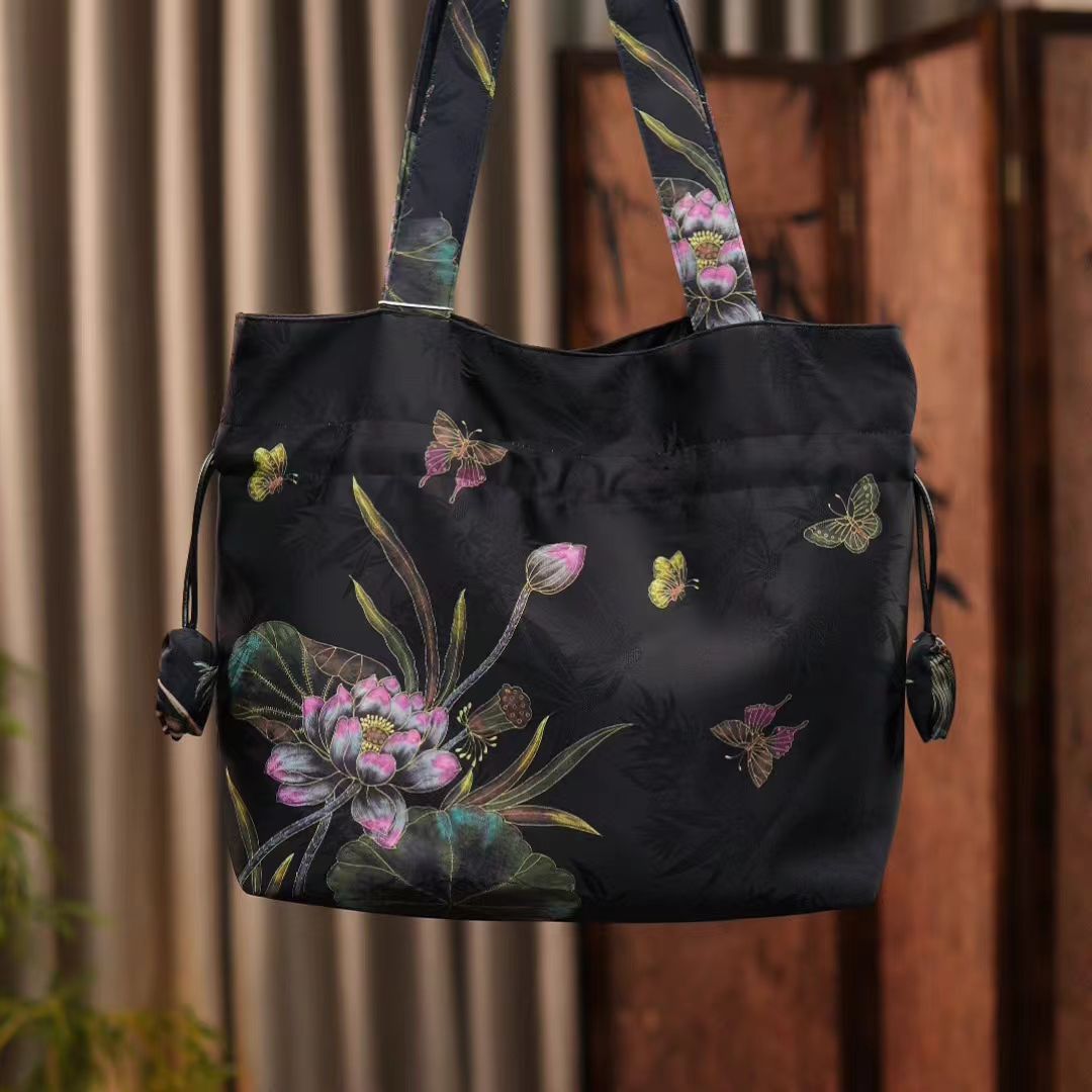 粉荷初绽 挎包新款时尚刺绣休闲拎包新中式大包女香云裂纹包