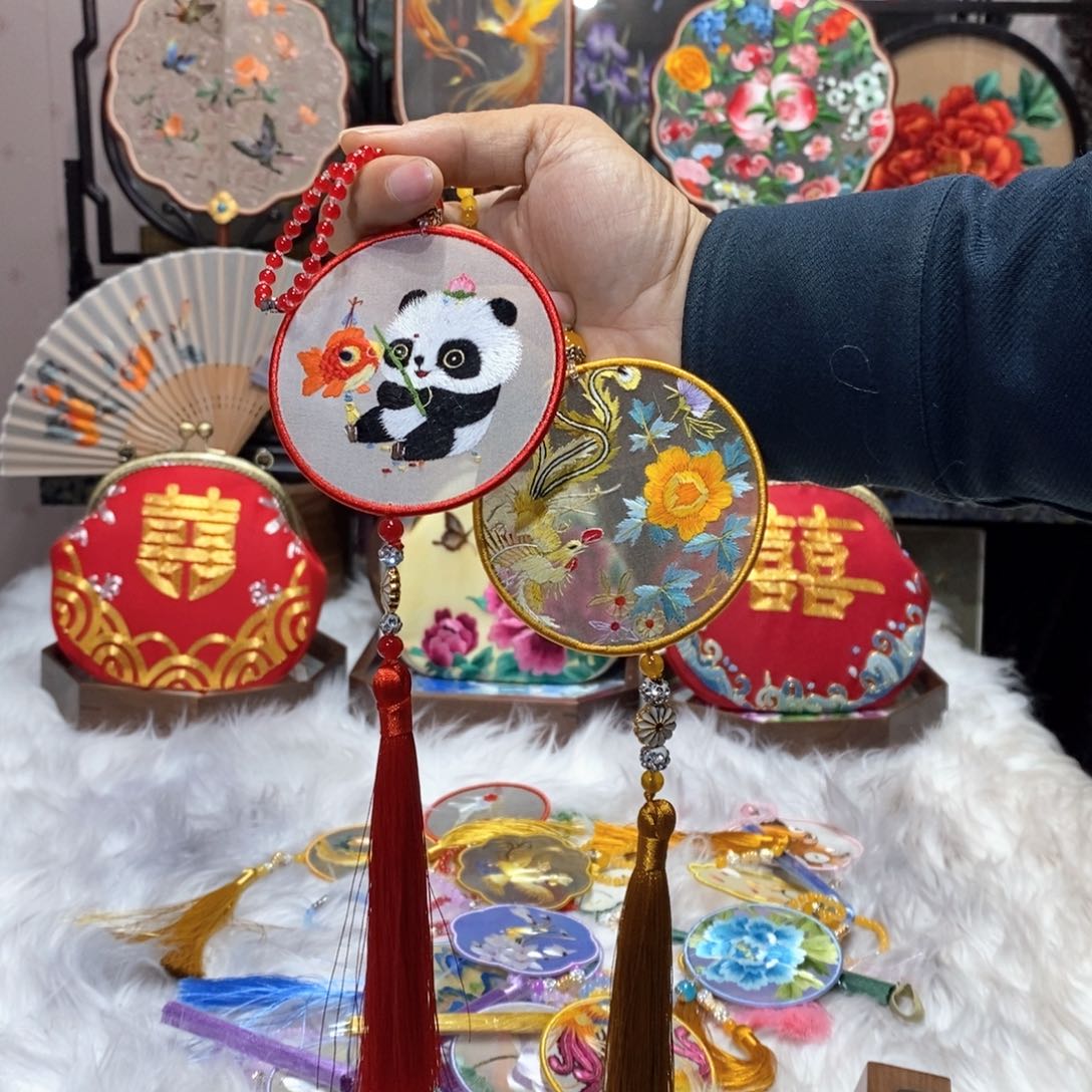 刺绣无*纯手工刺绣挂件