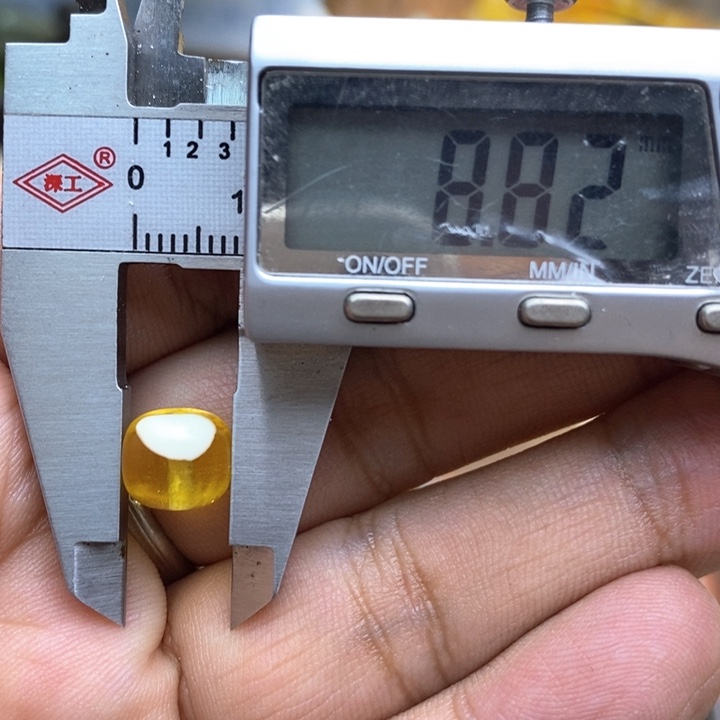 琥珀裸石未镶嵌49号8.8*7.6微瑕