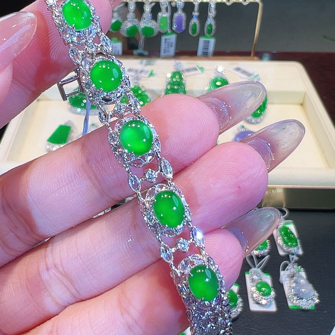 翡翠手链18K金镶嵌翡翠