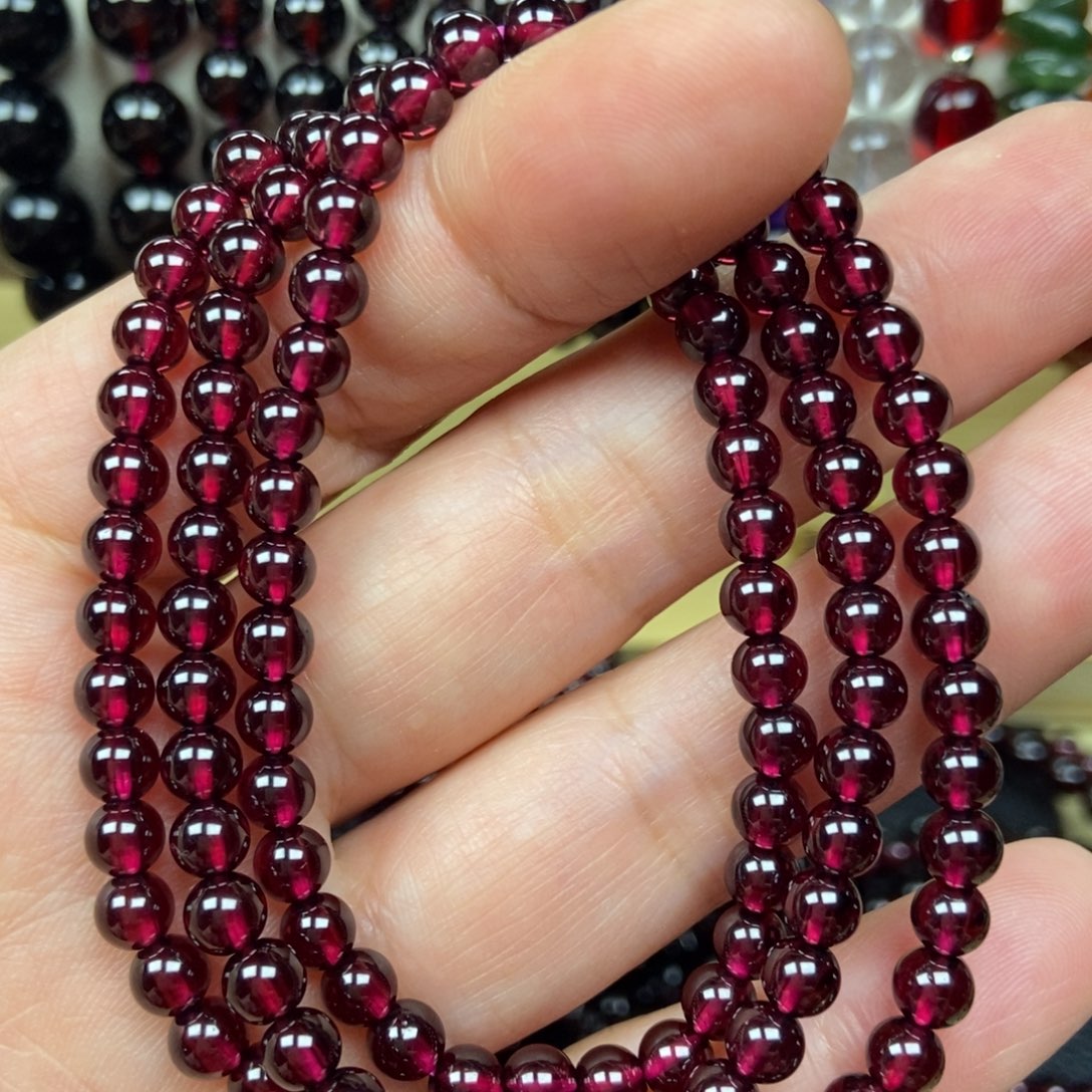 手链未镶嵌石榴石