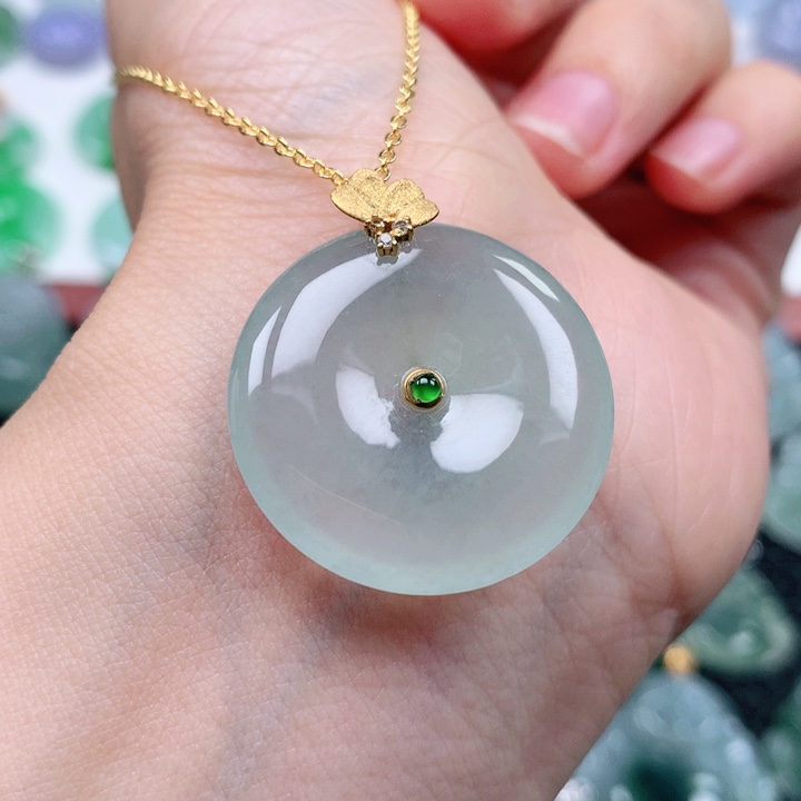 翡翠吊坠(不含链)18K金镶嵌