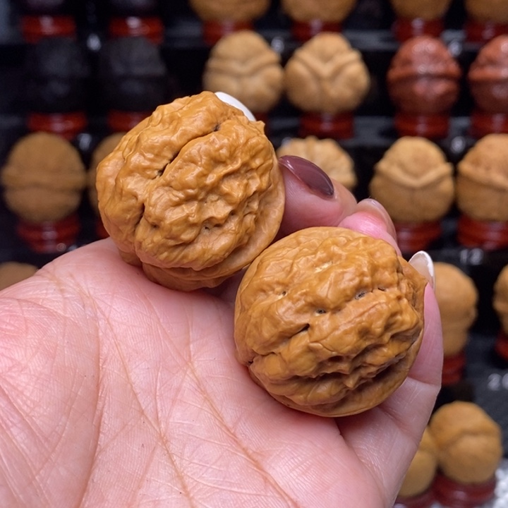 文玩核桃把件小金蝉…………04