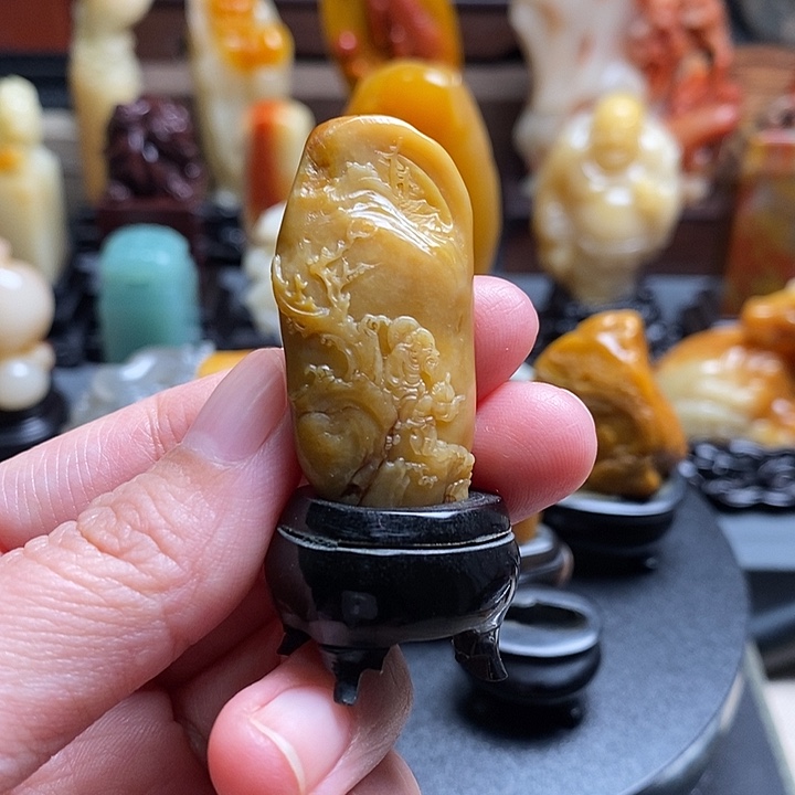 寿山石寿山田黄石随形祖孙乐  15.2克