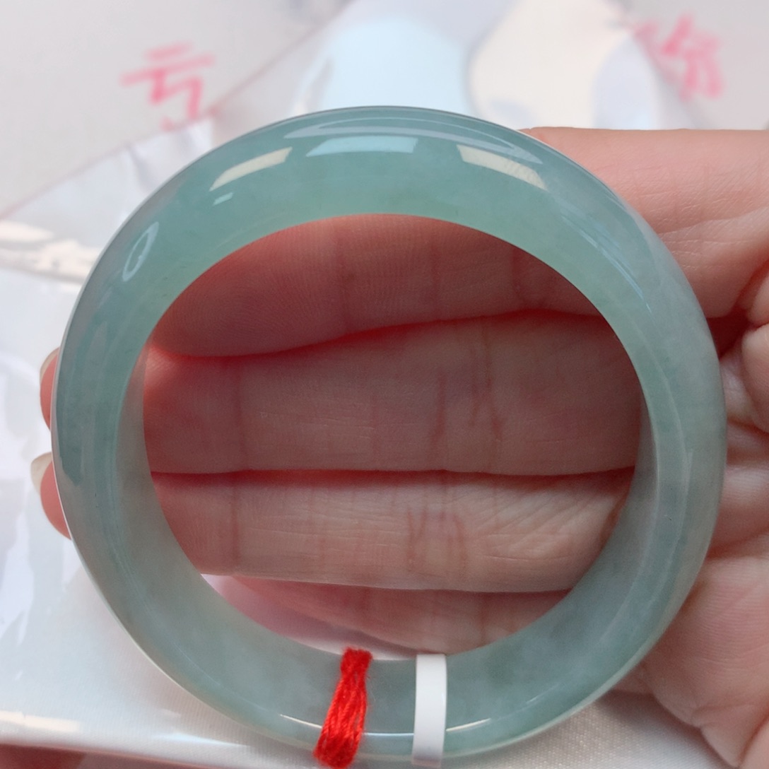 翡翠未镶嵌手镯58贵妃蓝绿底 无纹裂推荐