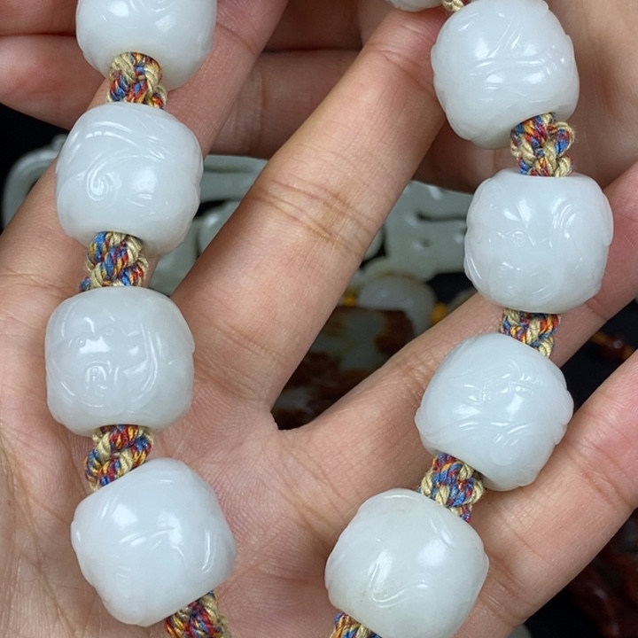 未镶嵌和田玉挂件山**远