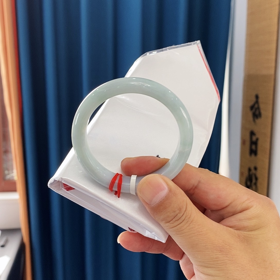 未镶嵌手镯翡翠翡翠