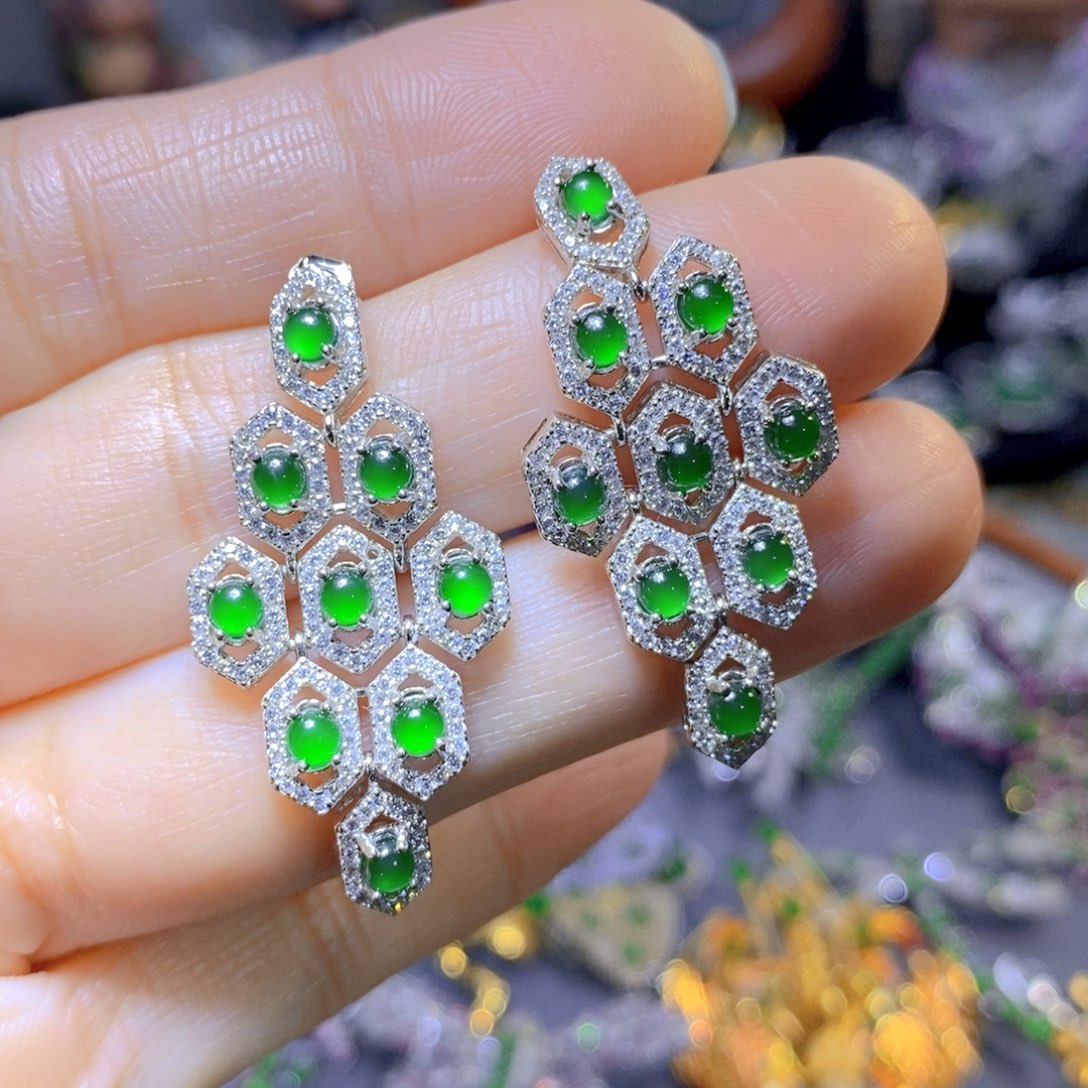 翡翠颈饰银S925镶嵌天然翡翠