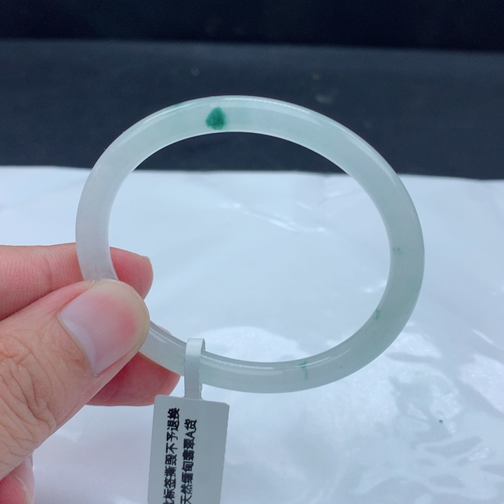 翡翠手镯未镶嵌53贵妃