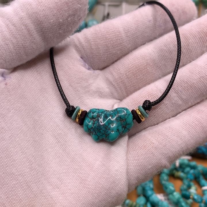 绿松石未镶嵌原矿